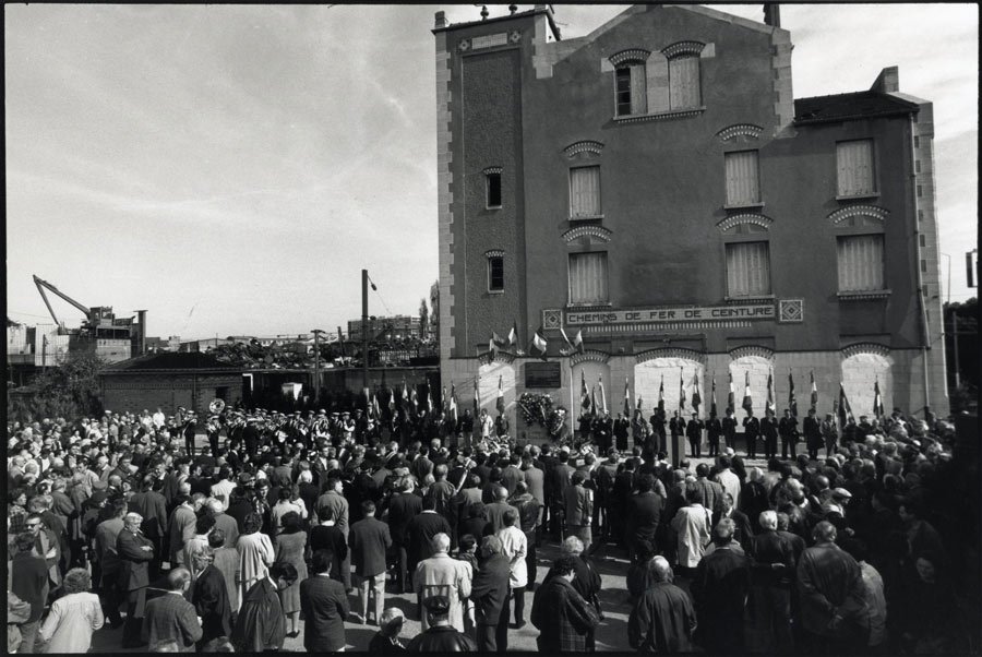 Commmoration en octobre 1993 organise par l'association Fonds mmoire d'Auschwitz (AFMA). Archives de la ville de Bobigny.