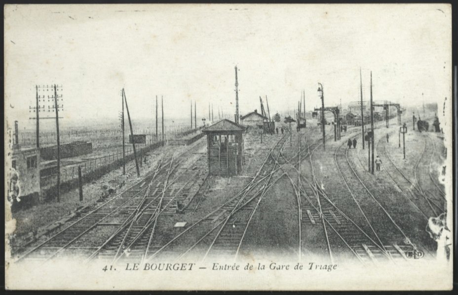 Postcard of Le Bourget marshalling yard, circa 1910